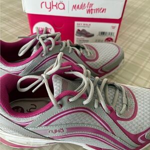 Ryka “Sky Walk” Size 8 ½ Woman’s Walking Sneaker
